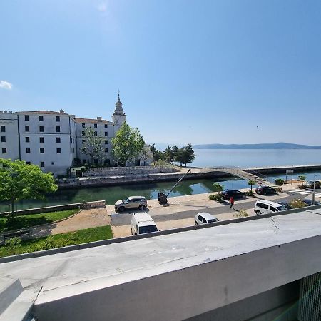 Biro App 4+1 Pax Apartment Crikvenica Bagian luar foto